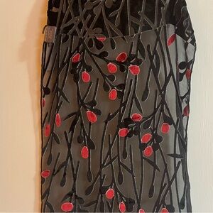 NWT Silk and Viscose Red Bud Scarf